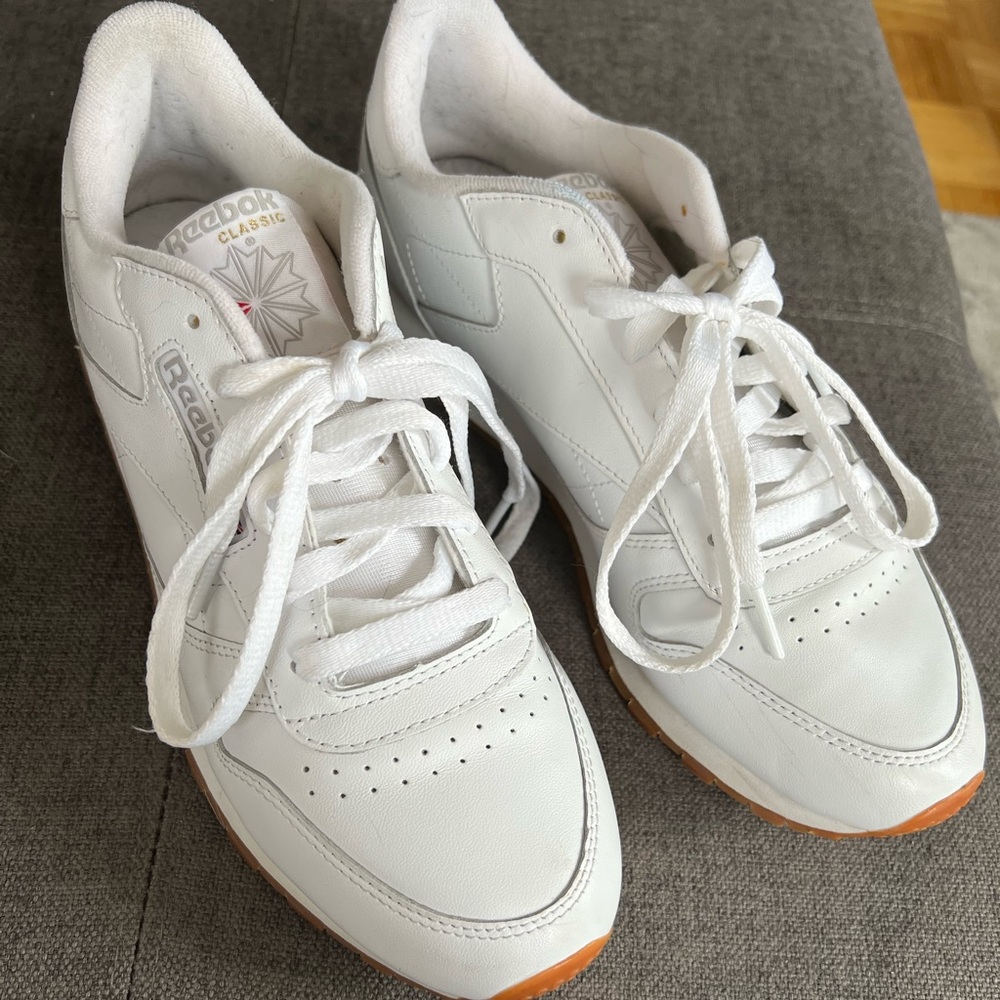 Adorable Reeboks - Picture 2 of 4